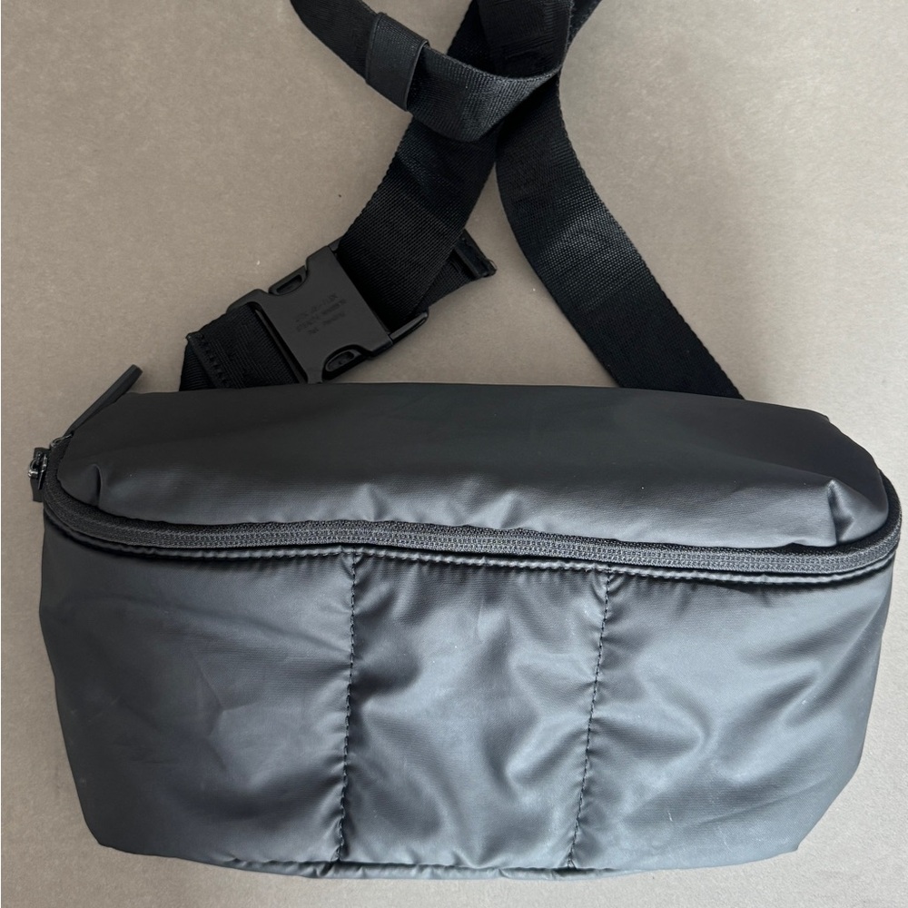 CALPAK Luka Belt Bag (black)
